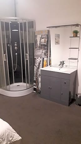 Quadruple Room with Private External Bathroom