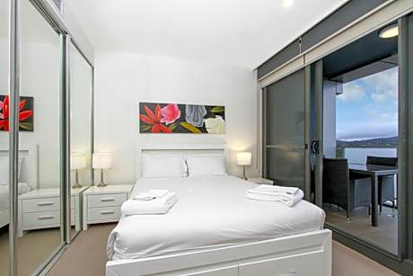 One-Bedroom Apartment - 704/51 Mort Street