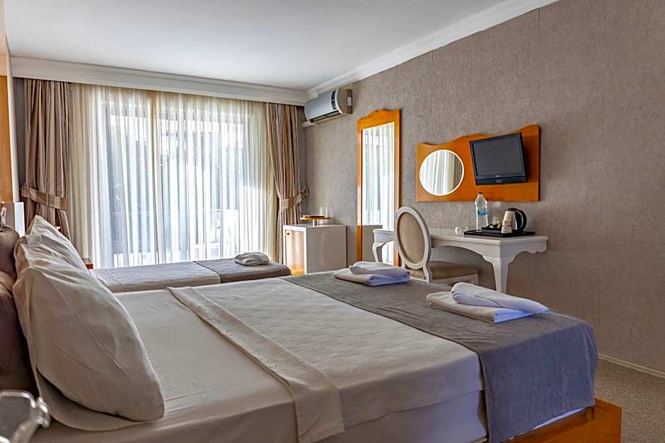 Sentinus Beach Hotel