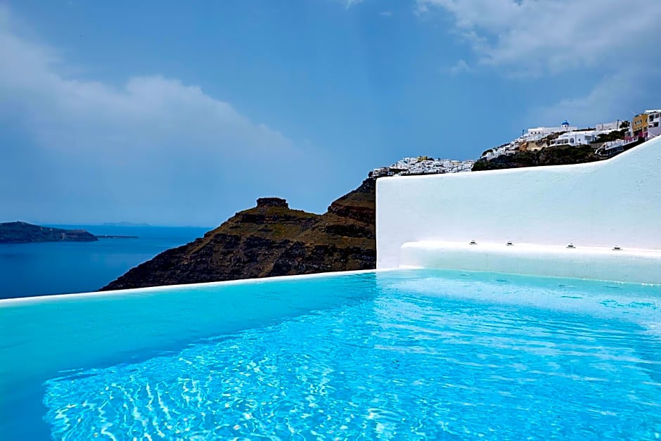 Infinity Suites & Dana Villas