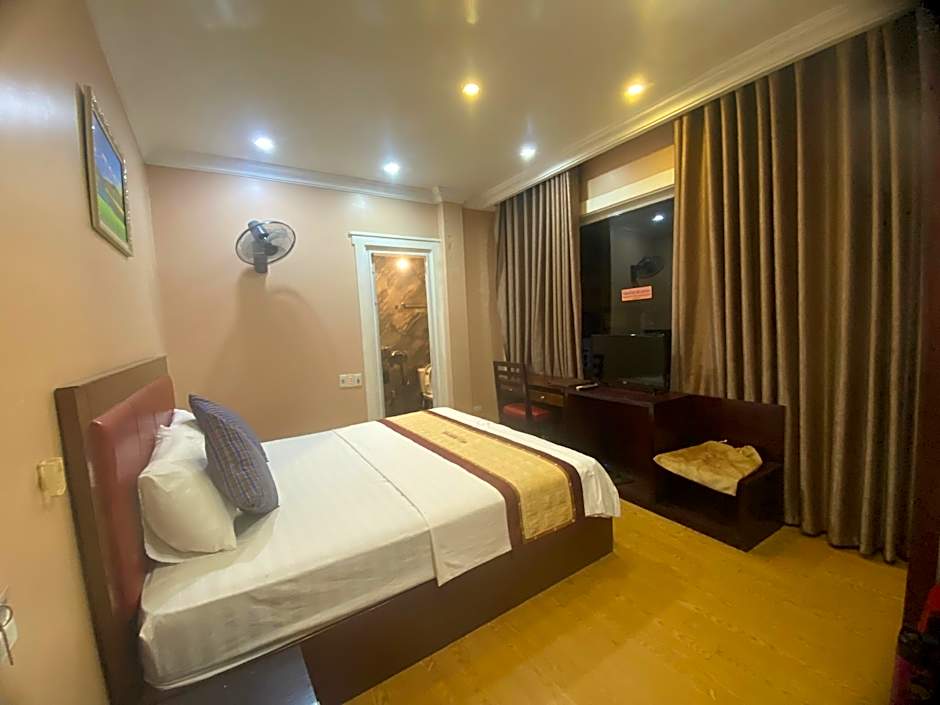 Hồng Kỳ Boutique Hotel