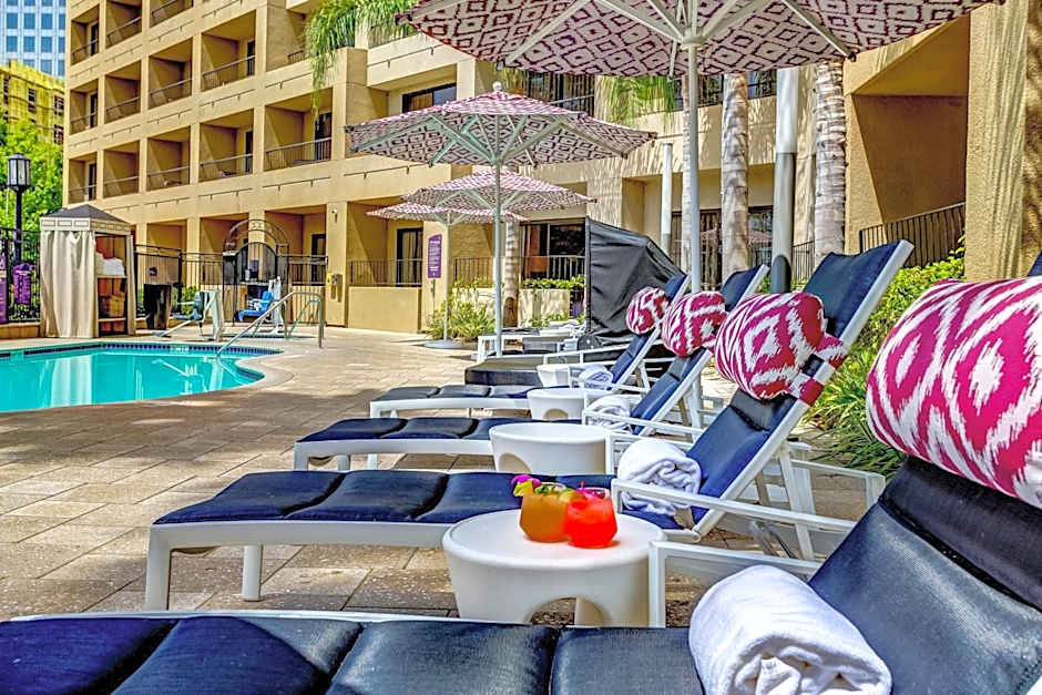 Avenue of the Arts Costa Mesa, a Tribute Portfolio Hotel