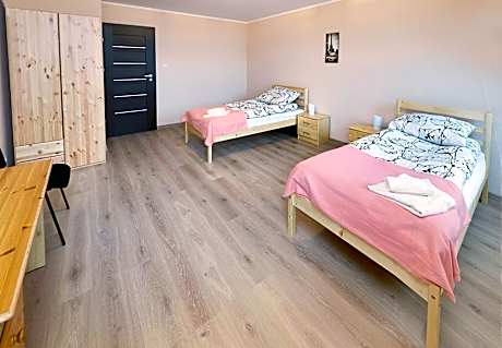 Economy Triple Room with Shared Bathroom