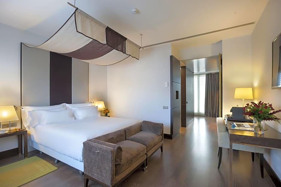 NH Collection Santiago de Compostela