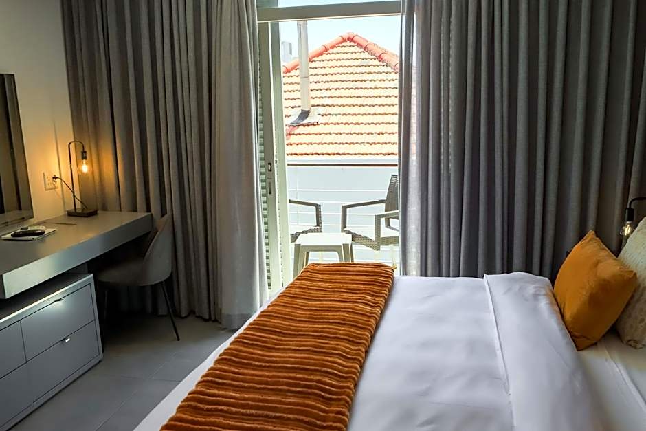 Photo 1 of 32 of Luxury Suite, Balcony