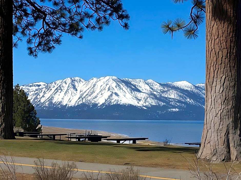 Basecamp Tahoe South