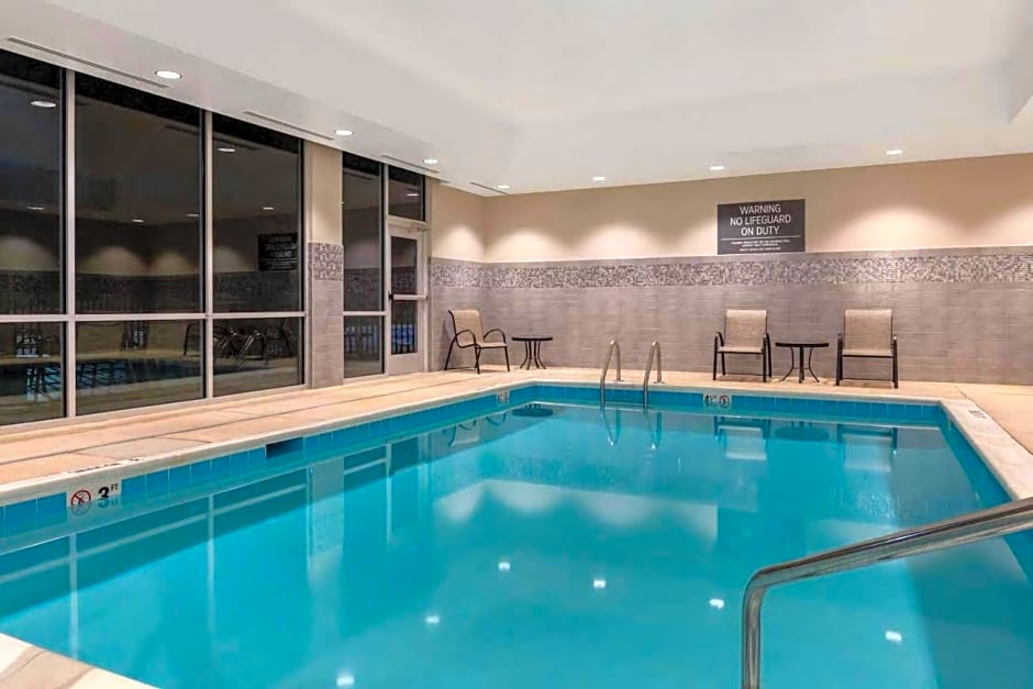 La Quinta Inn & Suites by Wyndham Wisconsin Dells- Lake Delton
