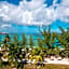 Courtyard by Marriott Nassau Downtown/Junkanoo Beach