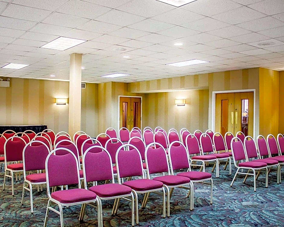 Wilkes-Barre Inn & Suites