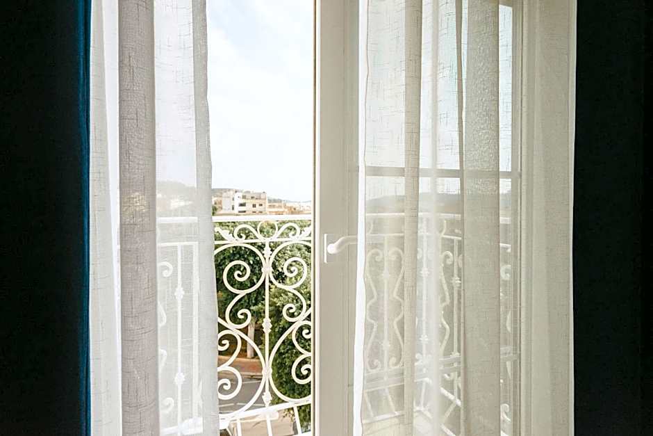 Townhouse17 Boutique Bed & Breakfast
