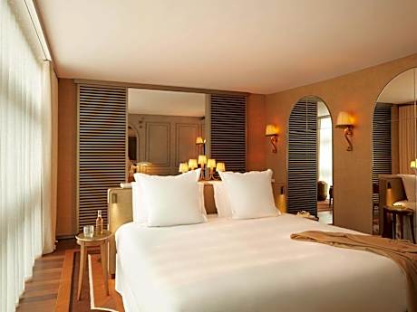 Mondrian Terrace Suite