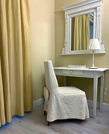 Double Room with Pool View