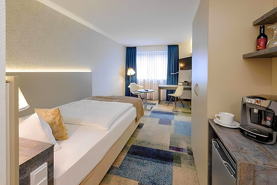 PLAZA INN Regensburg
