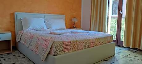 Double or Twin Room with Shared Bathroom