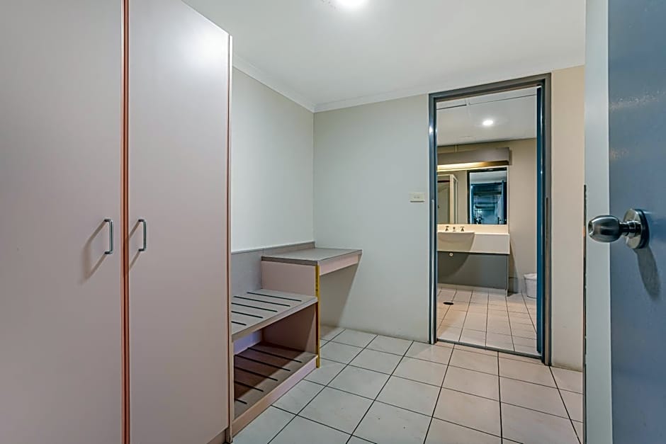 Nelson Towers Motel & Apartments