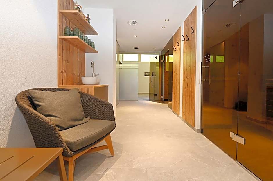 Gasthaus & Pension Alphorn