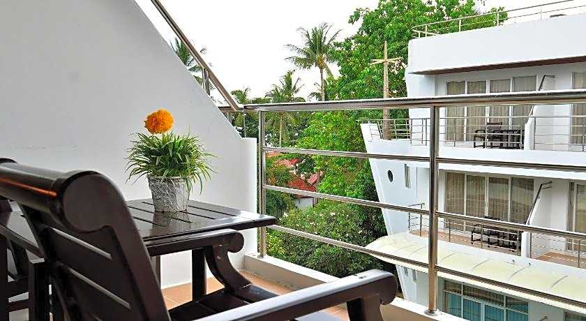 Samui First House Hotel