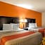 Motel 6 Waterloo, IA - Crossroads Mall - Cedar Falls