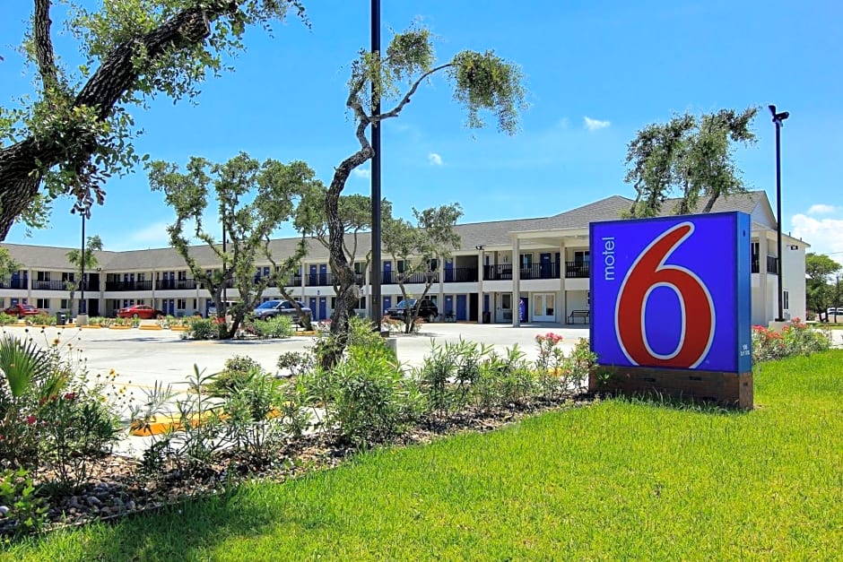 Motel 6-Rockport, TX