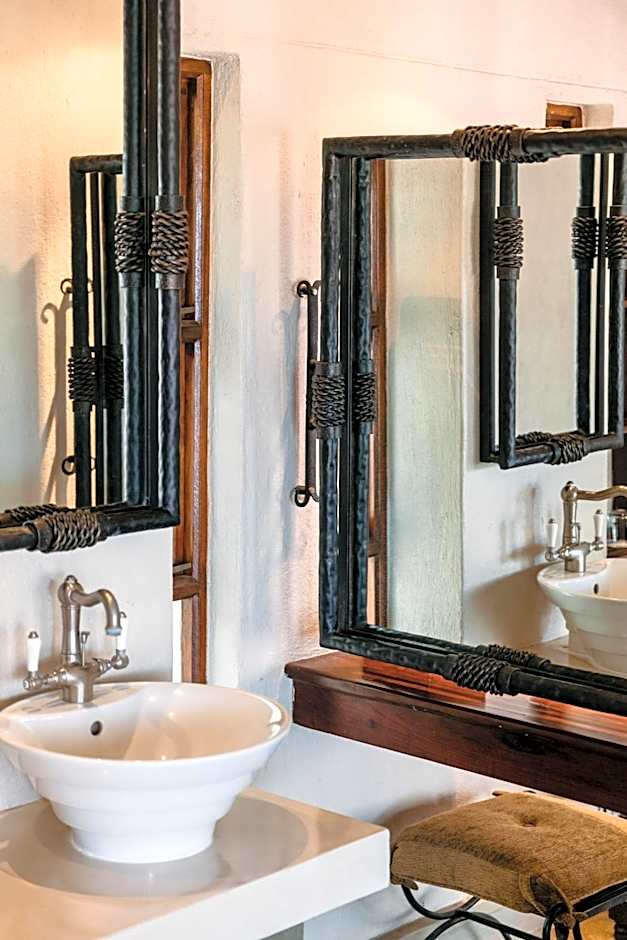 Shumbalala Game Lodge