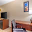 Comfort Inn & Suites Macon North I-75