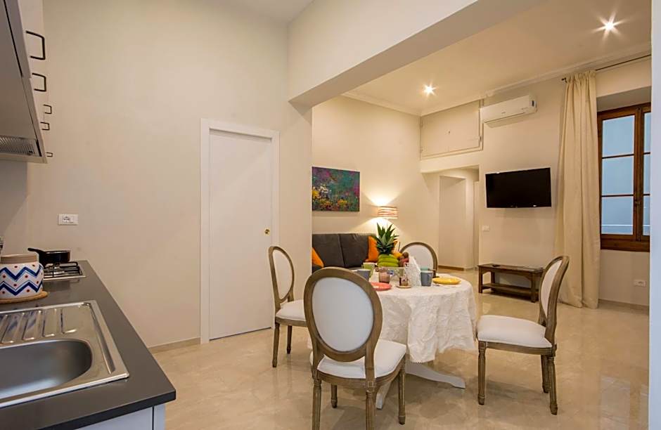 Iris Apartments by Mmega