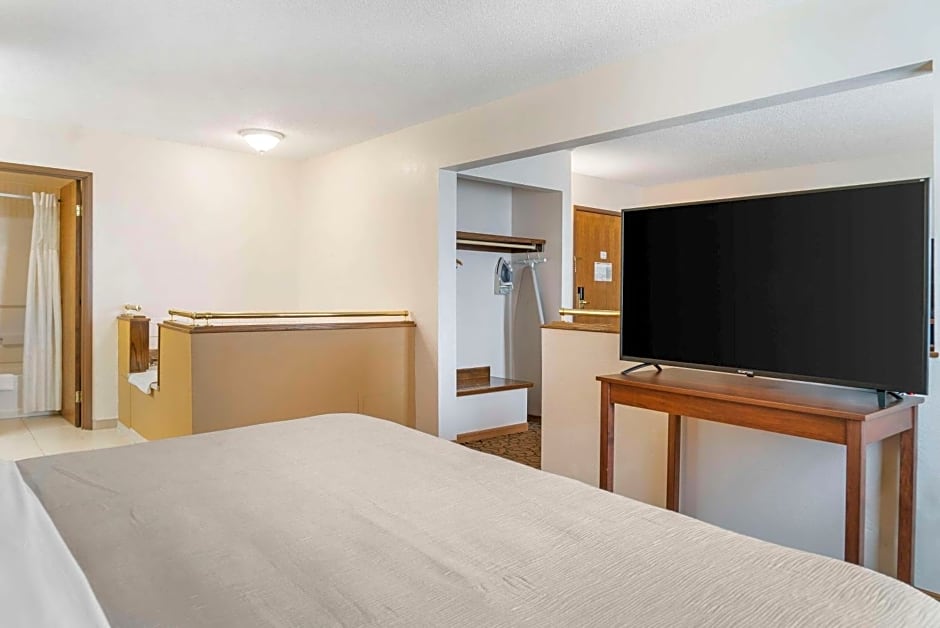 Quality Inn & Suites Manistique