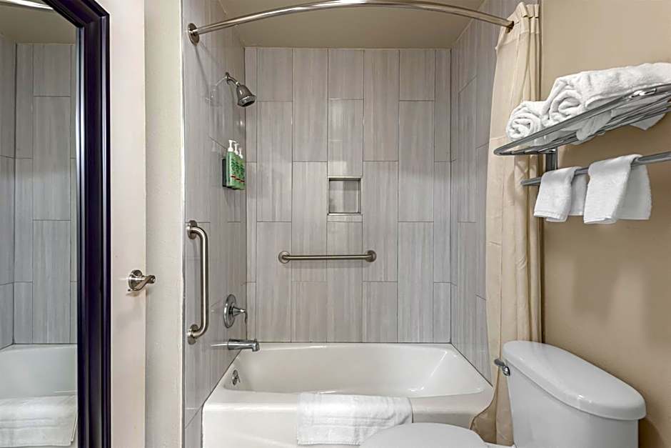 Best Western Regency Inn & Suites