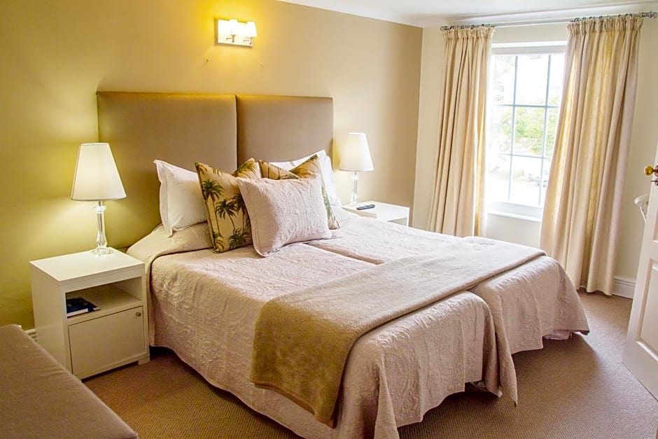 Milkwood Manor on Sea