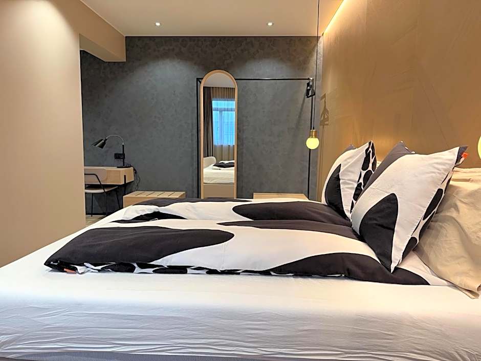 Hotel Lotus