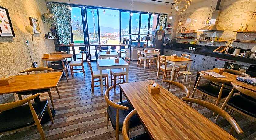 Gyeongju BongwhangMansion