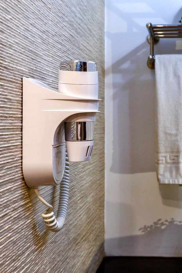 La Strada Boutique Villa