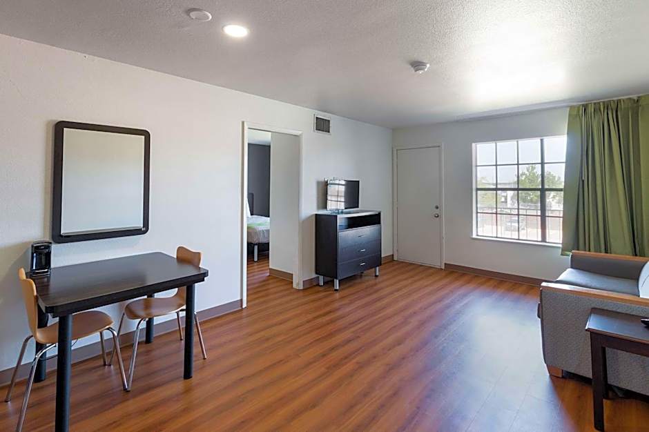 Studio 6-Arlington, TX