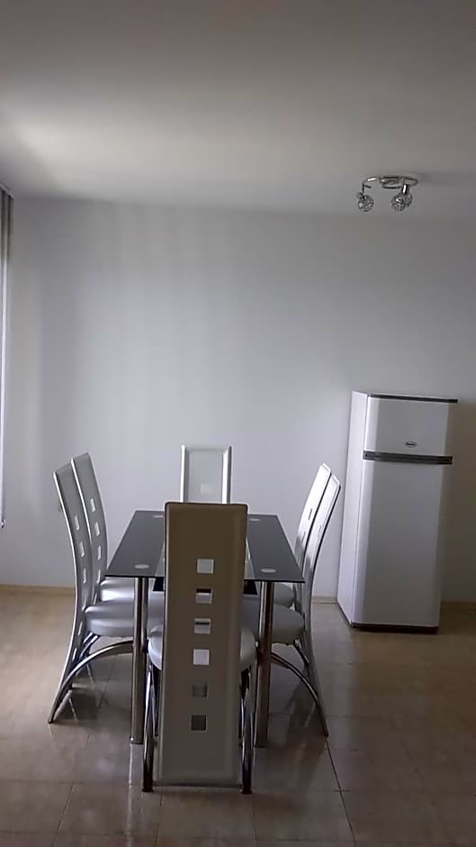 MARINA REZIDENCE ***