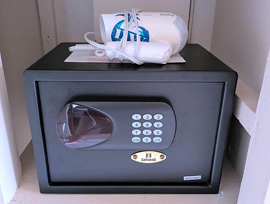 DW Motel