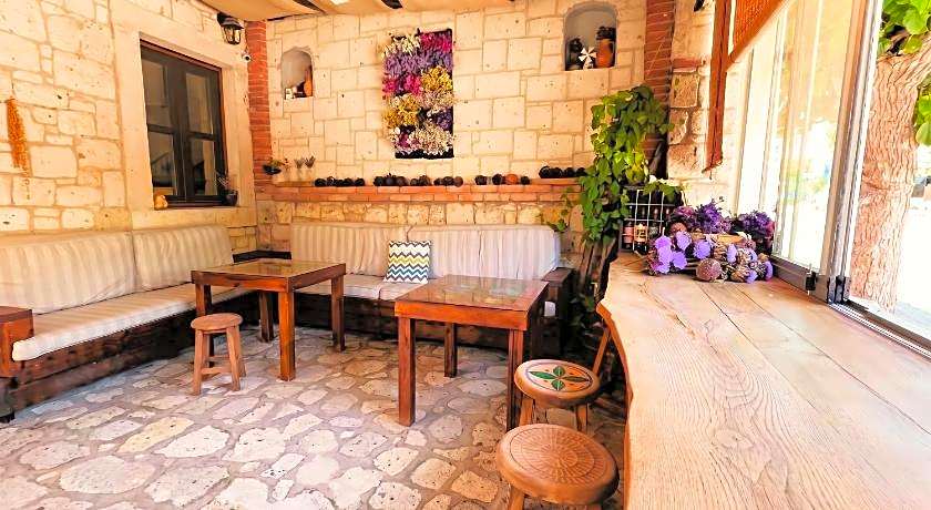 Alayaz Hotel