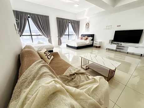 Retreat Stay Icon City Centre of PJ (2-5 paxs)