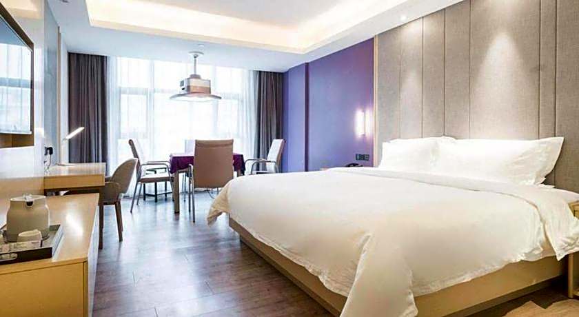 Lavande Hotels· Jingzhou Jianli