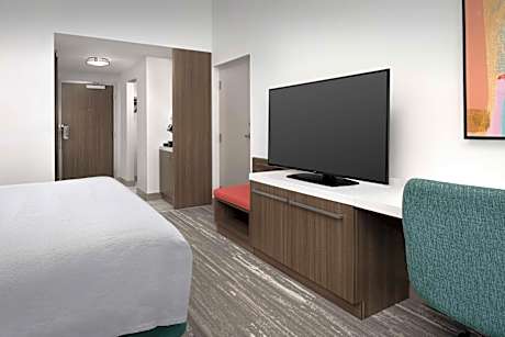 1 King Hearing Accessible