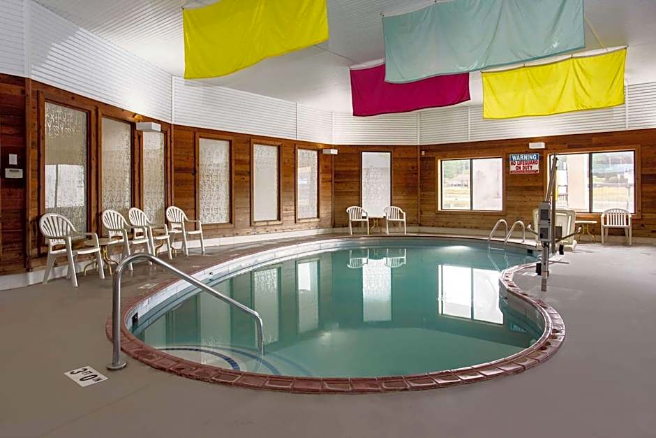 Days Inn by Wyndham Marquette