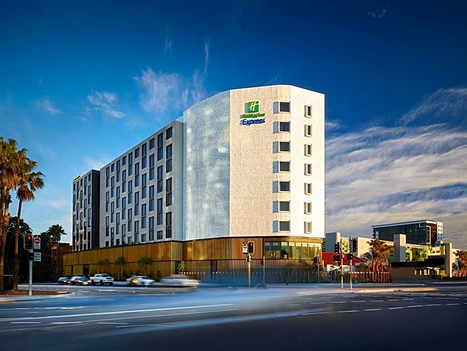 Holiday Inn Express Sydney Airport By IHG