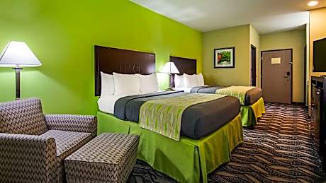 2 Queen Beds, Non-Smoking, Whirlpool, Work Desk, Microwave And Refrigerator, Wi-Fi, Full Breakfast