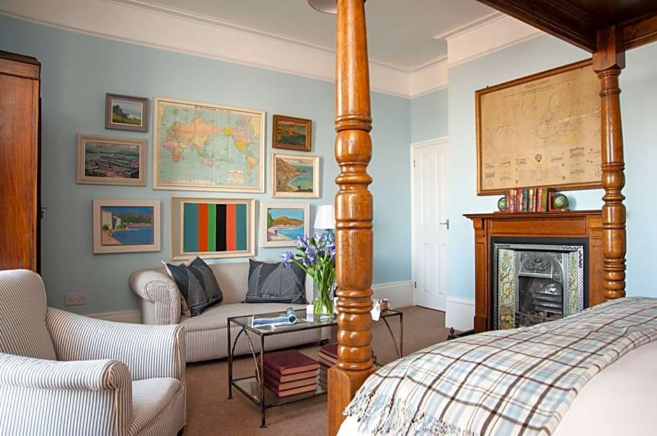 The Royal Harbour Hotel