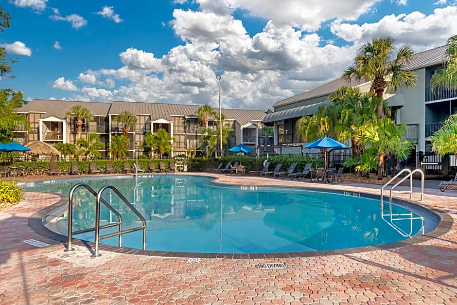 Parkway International Resort