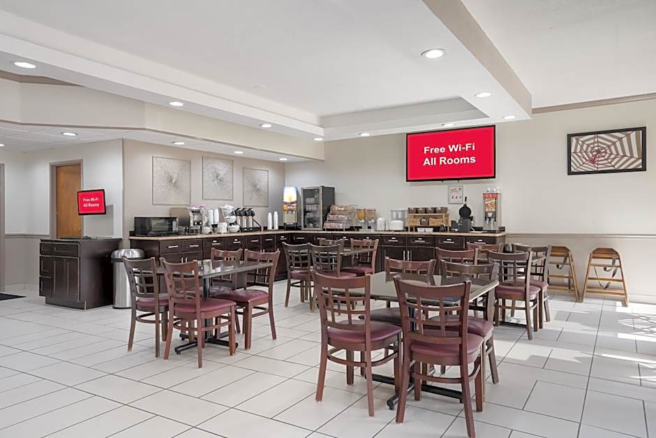 Red Roof Inn & Suites Jacksonville, NC