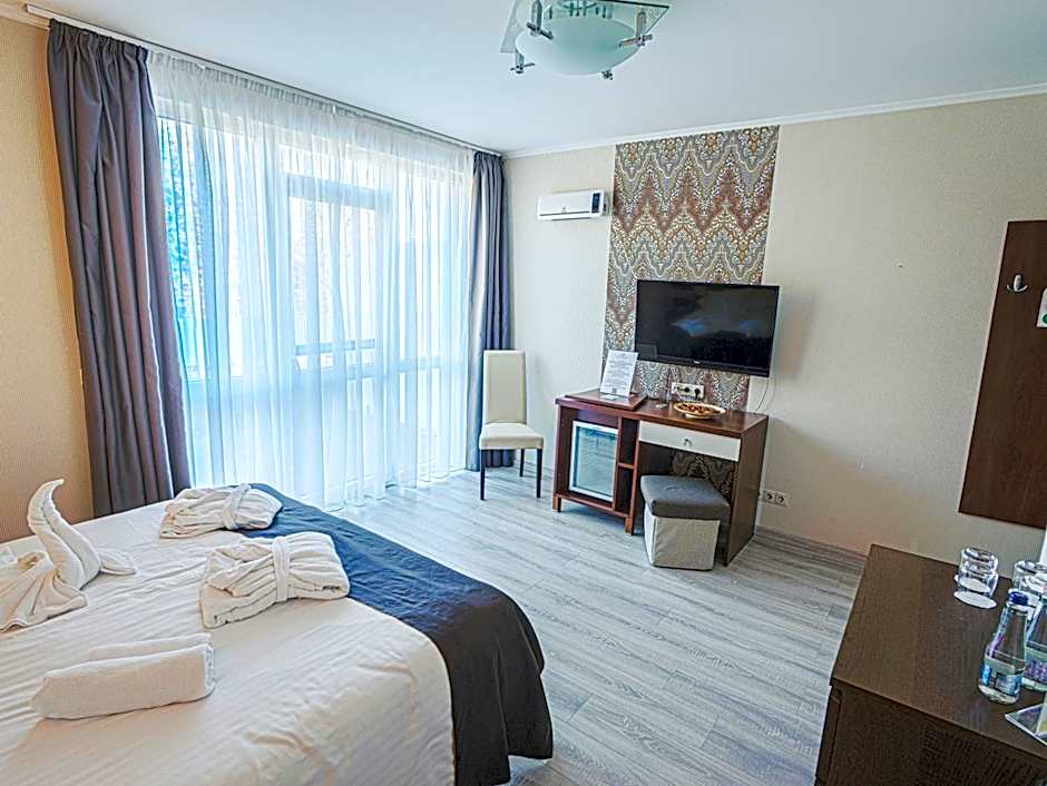 Holiday Beach Budapest Wellness Hotel with Sauna Park