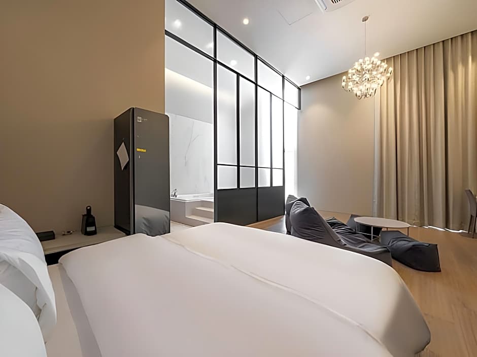 Hotel Libre