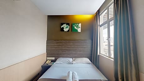 Superior Deluxe Window