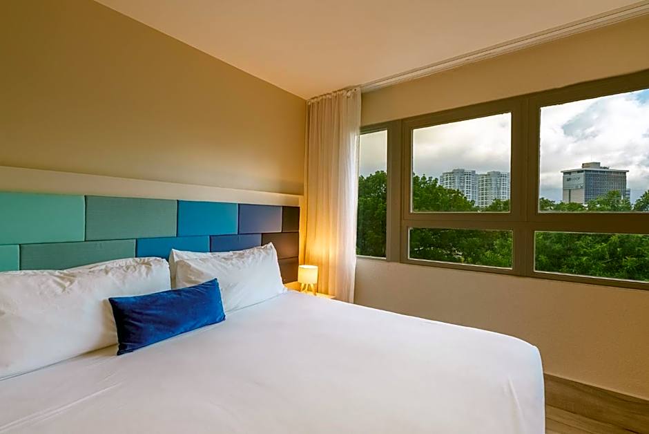 The Wave Hotel Condado By IHG