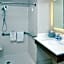 Holiday Inn Express Hotel and Suites Cincinnati - Mason By IHG